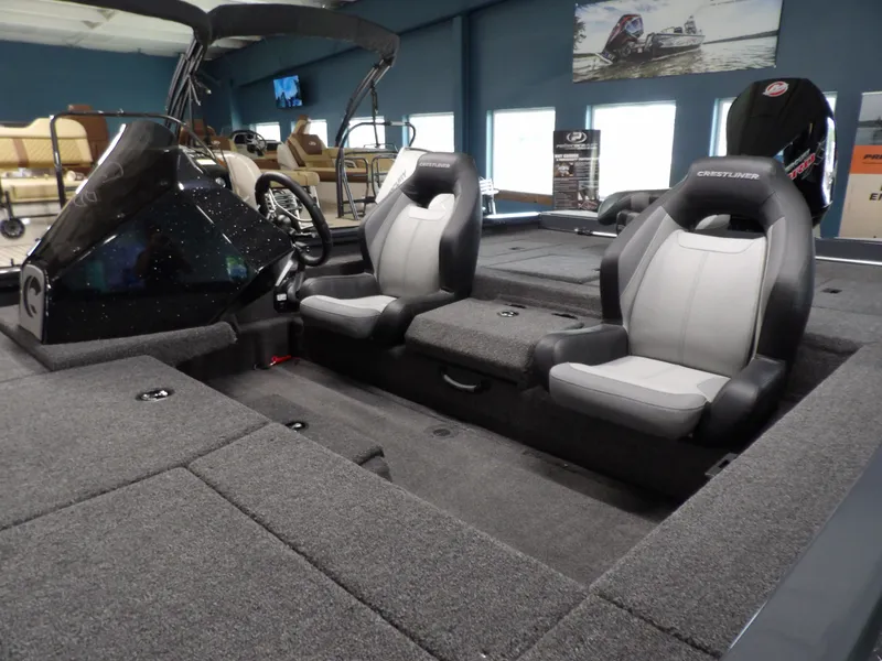 Slide: The Image of Crestliner MX19 2025 - 11