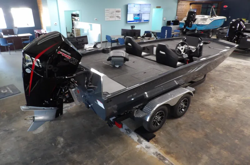 Slide: The Image of Crestliner MX19 2025 - 8