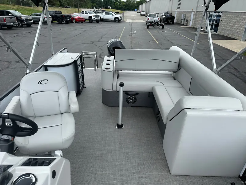 Slide: The Image of Crest Classic LX 220 SLS 2022 - 15