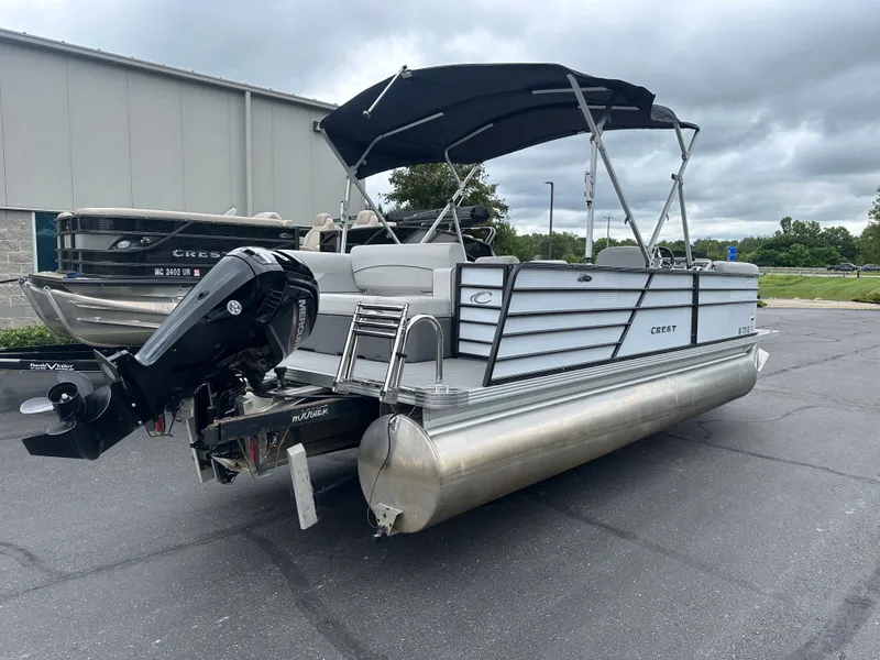 Slide: The Image of Crest Classic LX 220 SLS 2022 - 4