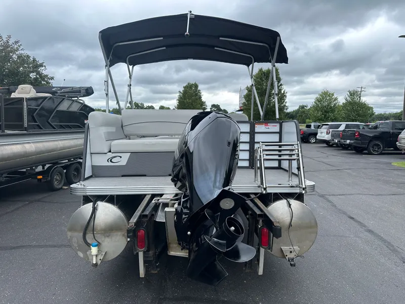 Slide: The Image of Crest Classic LX 220 SLS 2022 - 5