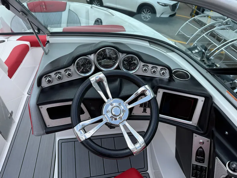 Slide: The Image of MasterCraft X30 2012 - 10