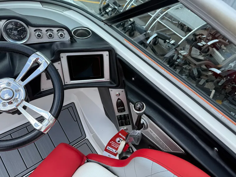 Slide: The Image of MasterCraft X30 2012 - 11