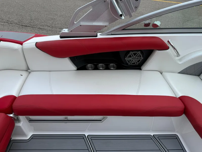 Slide: The Image of MasterCraft X30 2012 - 14