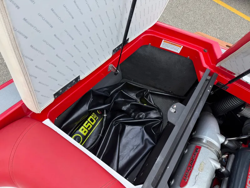 Slide: The Image of MasterCraft X30 2012 - 21