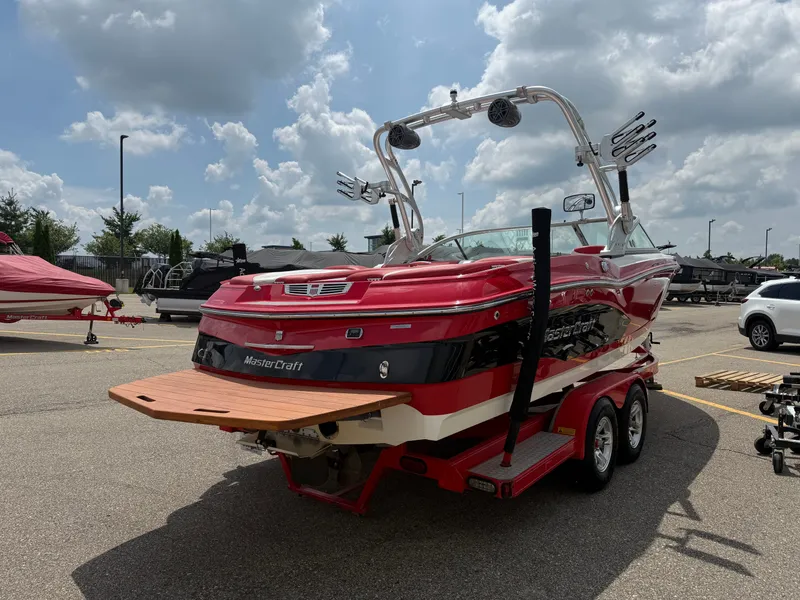 Slide: The Image of MasterCraft X30 2012 - 4