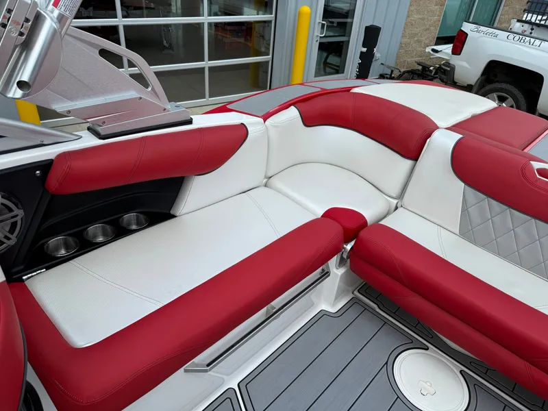 Slide: The Image of MasterCraft X30 2012 - 8
