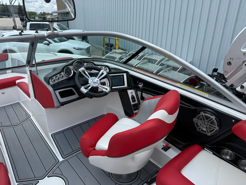 Slide: The Image of MasterCraft X30 2012 - 9