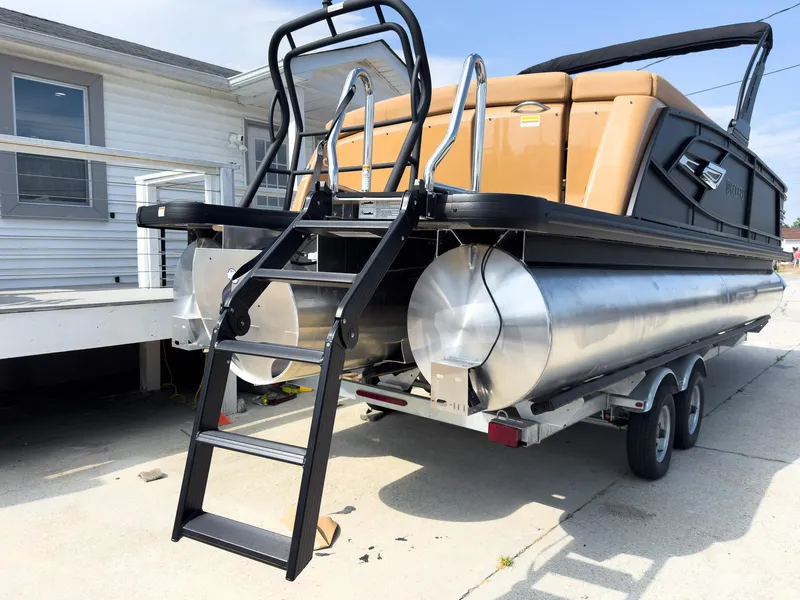 Slide: The Image of Godfrey Aquapatio 23'-25' Ultra Lounge Tritoon - 235 ULC 2026 - 69