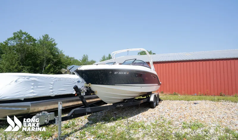 Slide: The Image of Sea Ray 250 SLX 2021 - 7