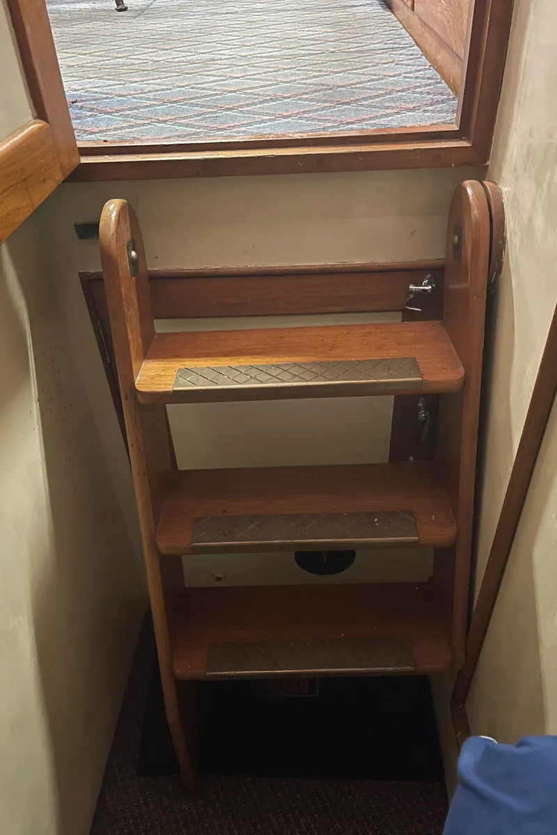 Slide: The Image of Grand Banks 36 Classic 1969 - 52