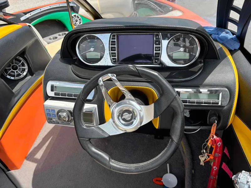 Slide: The Image of Malibu Wakesetter 22 VLX 2009 - 7