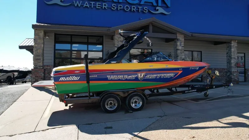 Slide: The Image of Malibu Wakesetter 22 VLX 2009 - 8