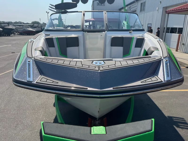 Slide: The Image of Nautique G23 2017 - 12