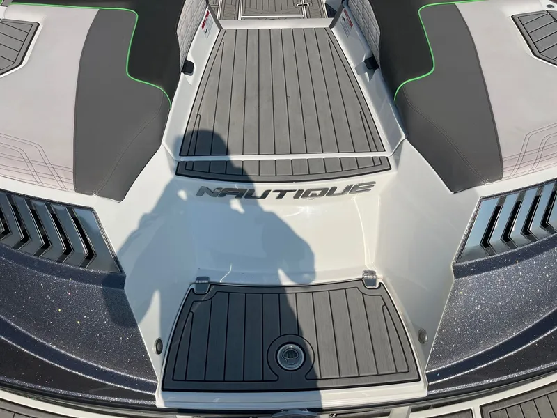 Slide: The Image of Nautique G23 2017 - 15