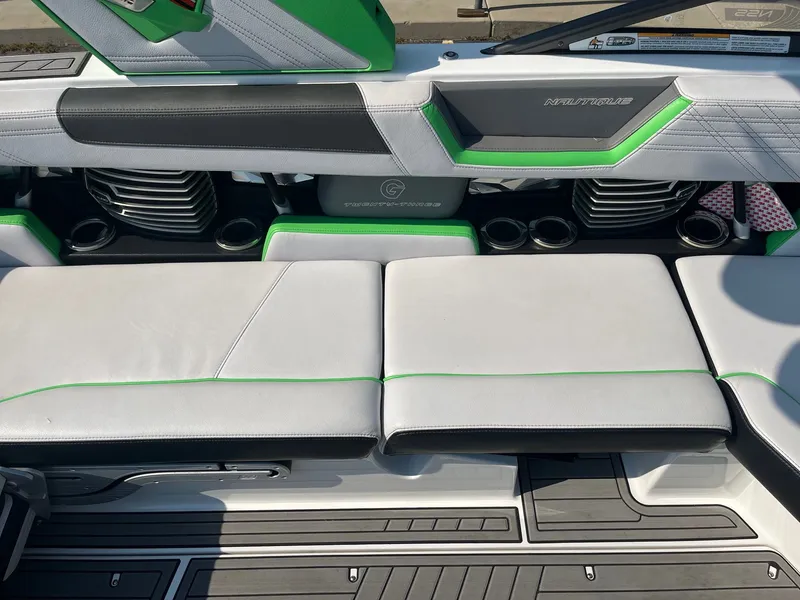 Slide: The Image of Nautique G23 2017 - 24