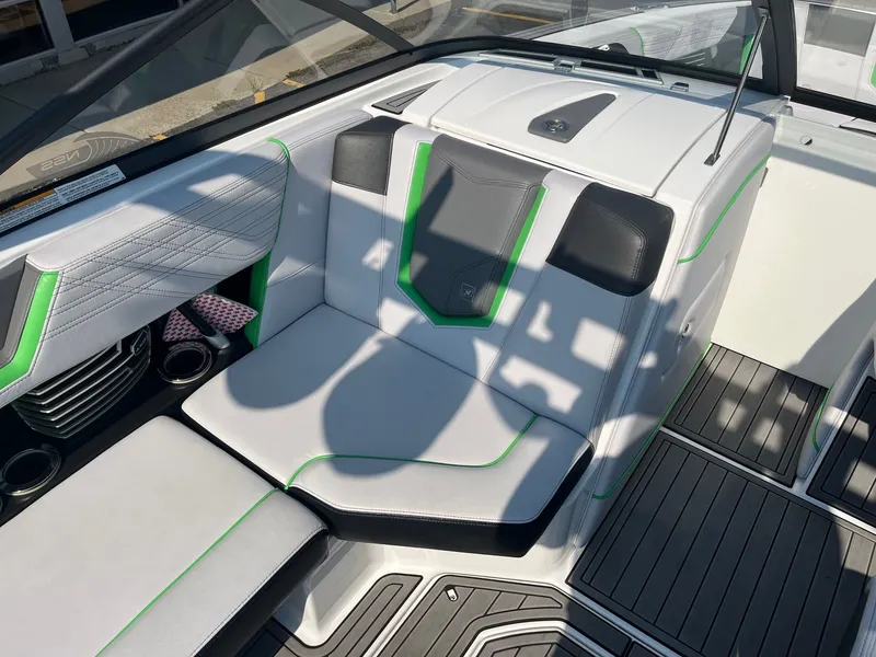 Slide: The Image of Nautique G23 2017 - 25