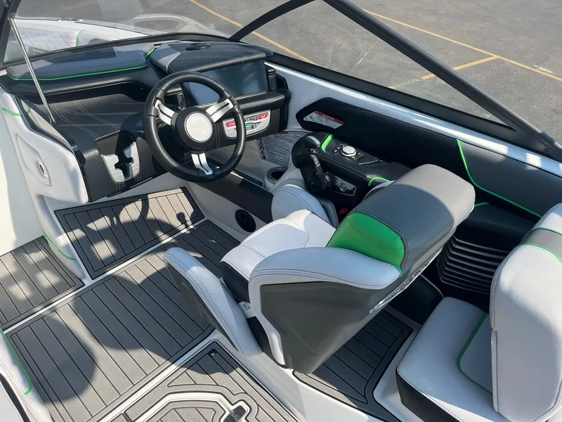 Slide: The Image of Nautique G23 2017 - 26