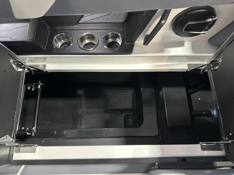 Slide: The Image of Axis T250 2026 - 14