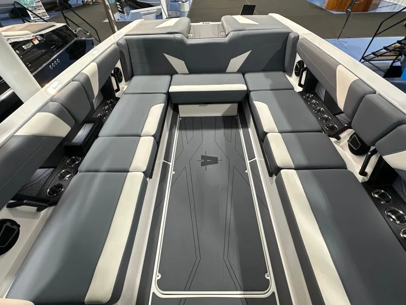 Slide: The Image of Axis T250 2026 - 9