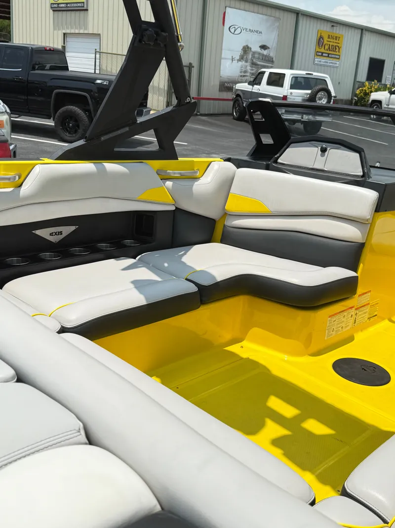 Slide: The Image of Axis A20 2017 - 14