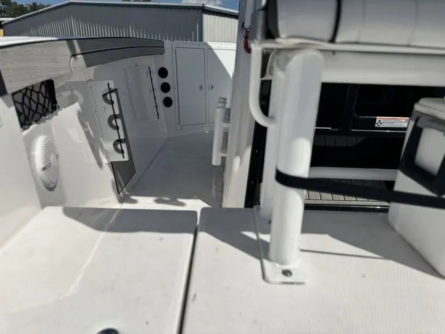 Slide: The Image of Yamaha 220 FSH Sport 2024 - 10