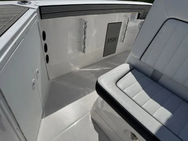 Slide: The Image of Yamaha 220 FSH Sport 2024 - 23