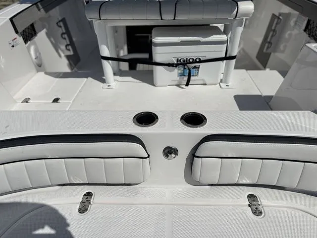 Slide: The Image of Yamaha 220 FSH Sport 2024 - 9