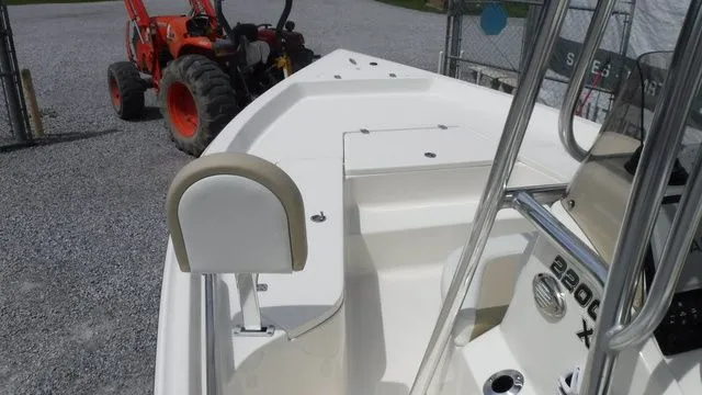 Slide: The Image of Bulls Bay 2200 XS 2026 - 6