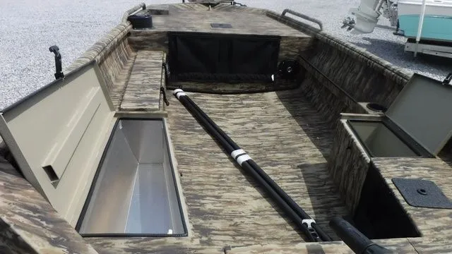 Slide: The Image of Excel Viper F4 1651 2025 - 9