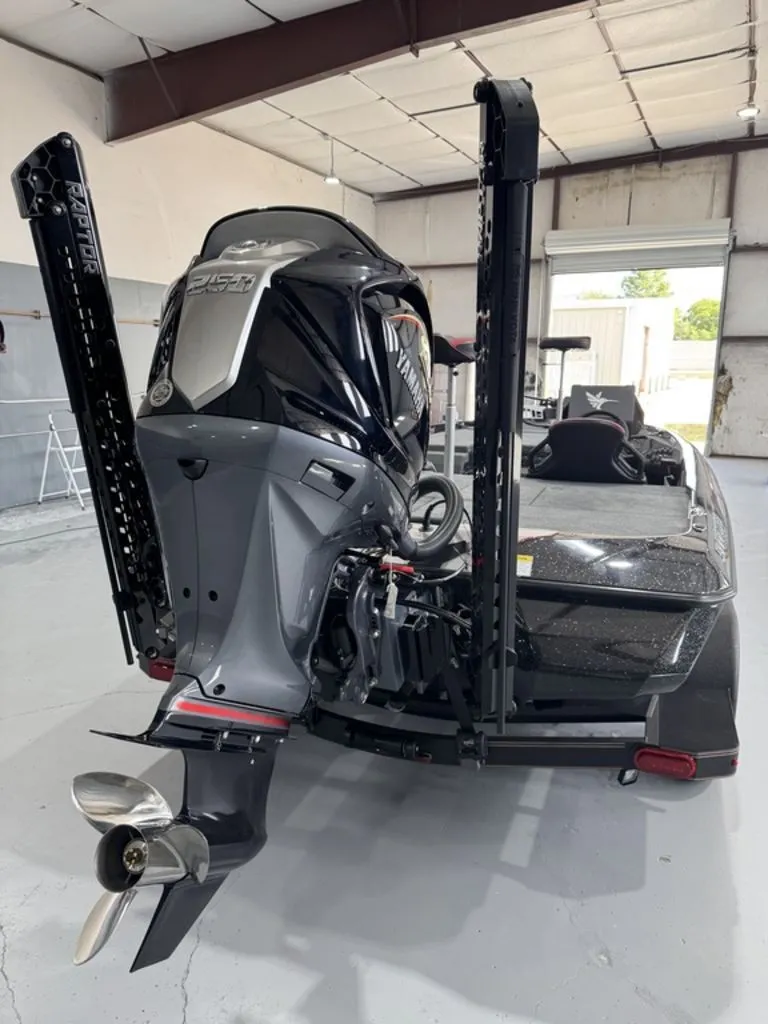 Slide: The Image of Skeeter ZXE21 2026 - 10