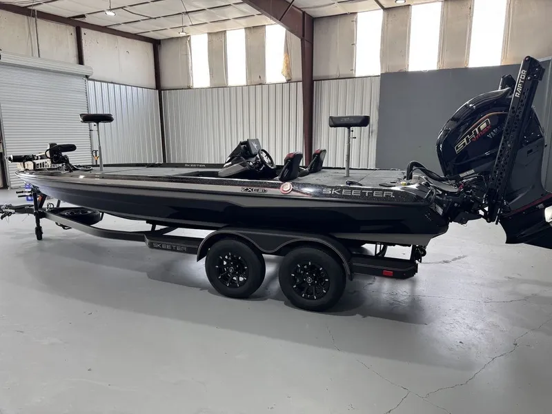 Slide: The Image of Skeeter ZXE21 2026 - 2