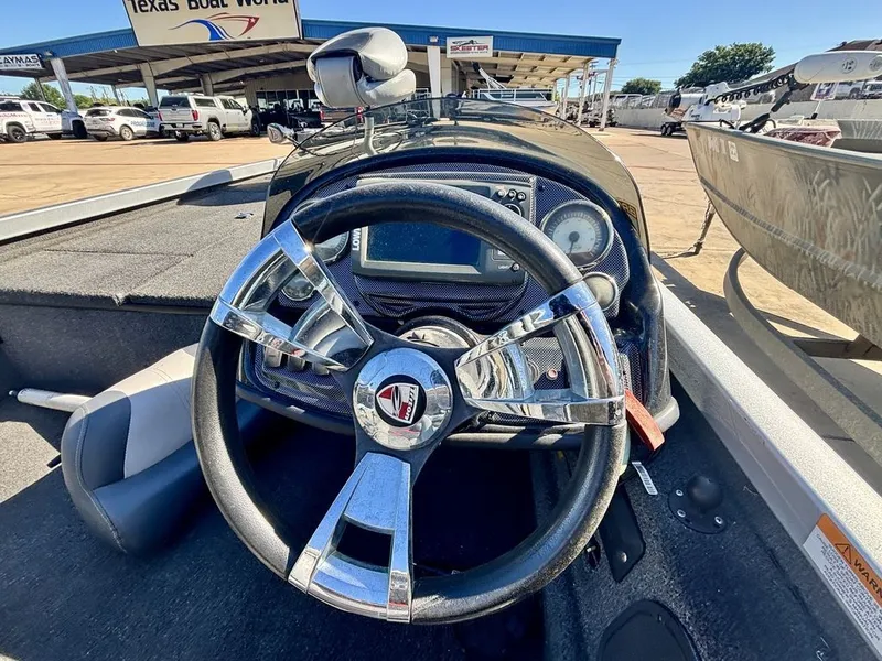 Slide: The Image of Triton 18 TX 2017 - 4