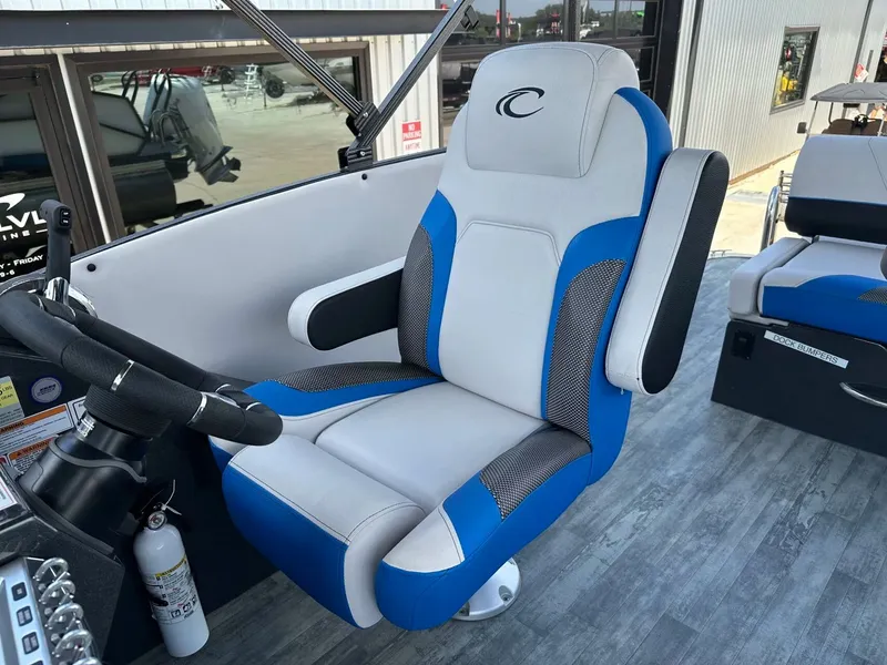 Slide: The Image of Crest Caribbean 230 SLS 2022 - 24