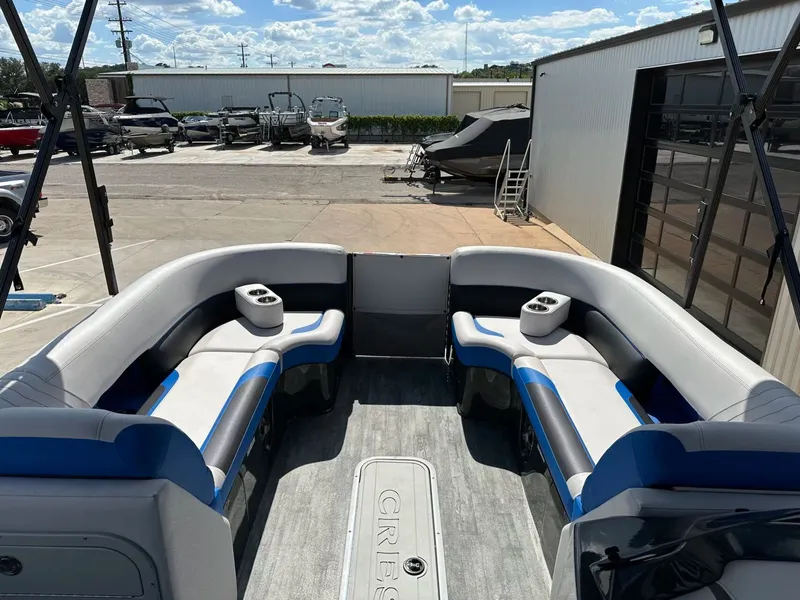 Slide: The Image of Crest Caribbean 230 SLS 2022 - 30