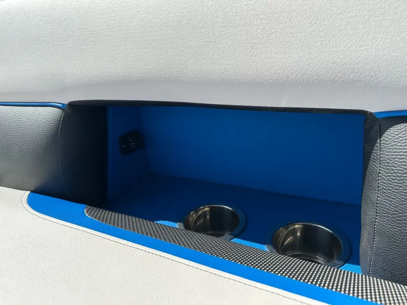 Slide: The Image of Crest Caribbean 230 SLS 2022 - 34