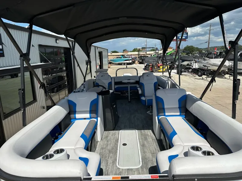 Slide: The Image of Crest Caribbean 230 SLS 2022 - 37