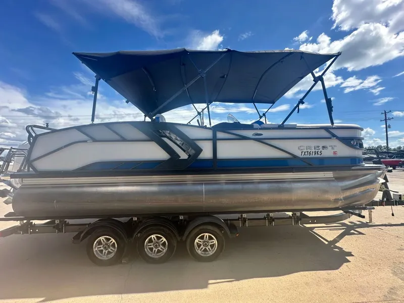 Slide: The Image of Crest Caribbean 230 SLS 2022 - 6