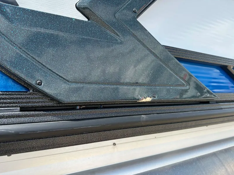 Slide: The Image of Crest Caribbean 230 SLS 2022 - 9