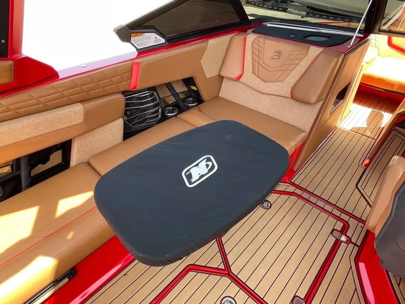 Slide: The Image of Nautique G23 2023 - 18