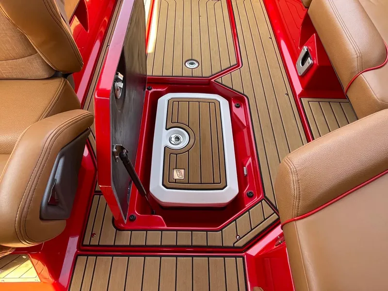 Slide: The Image of Nautique G23 2023 - 30