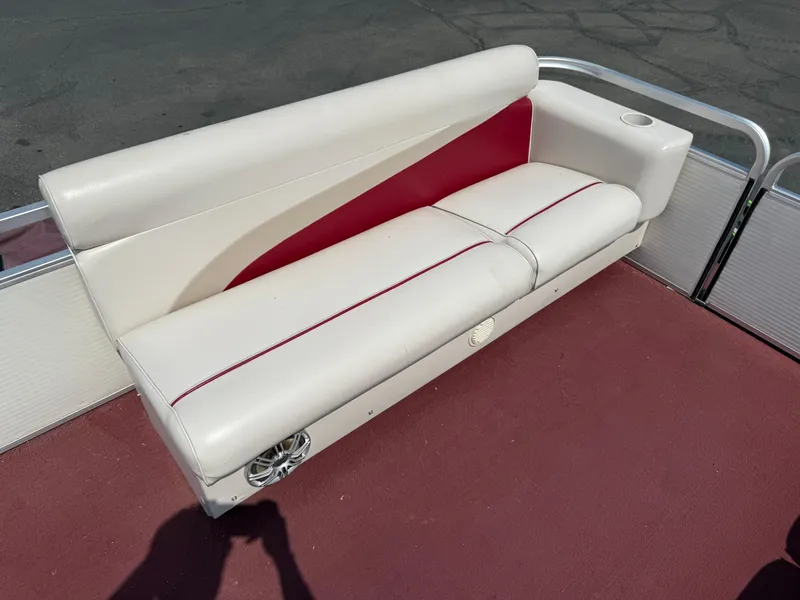 Slide: The Image of White and red boat seat on a 1998 Sweetwater 24RE. - 3