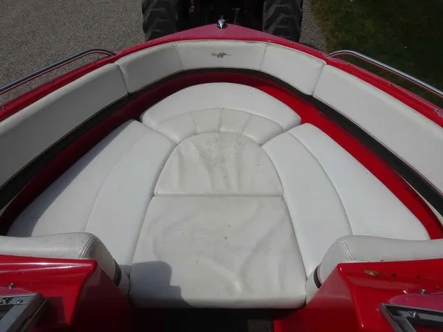 Slide: The Image of Four Winns 190 Horizon 2004 - 19