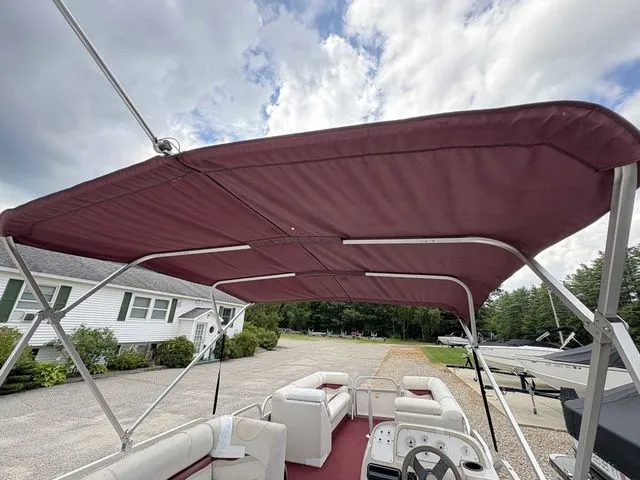 Slide: The Image of Mon Ark Signature 220 2003 - 16