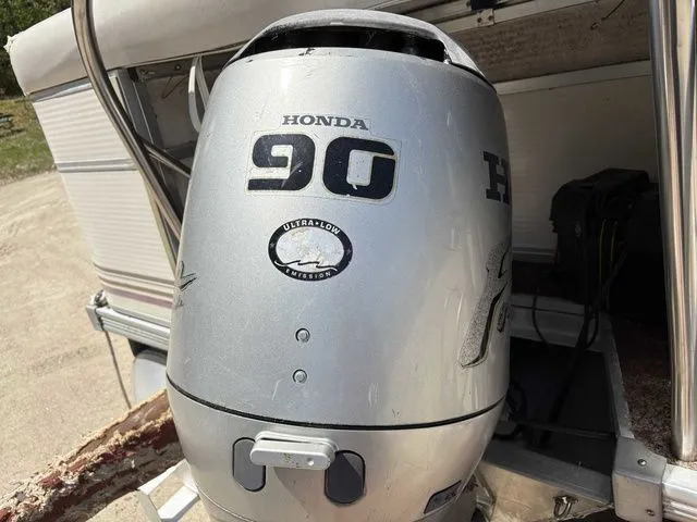 Slide: The Image of Mon Ark Signature 220 2003 - 18