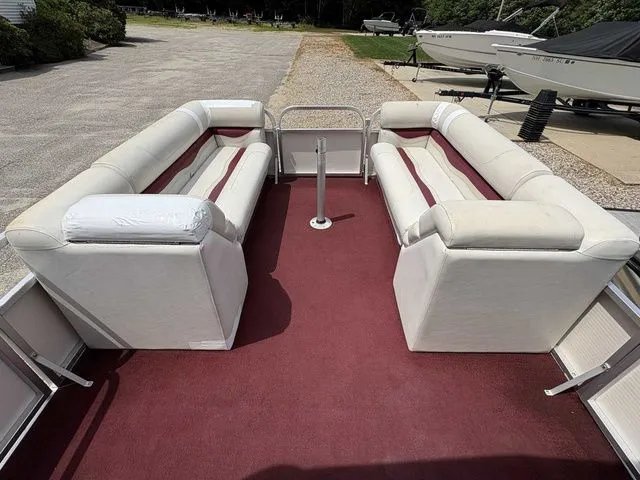 Slide: The Image of Mon Ark Signature 220 2003 - 8