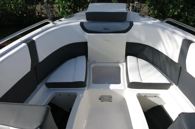 Slide: The Image of Chaparral 270 OSX 2025 - 53