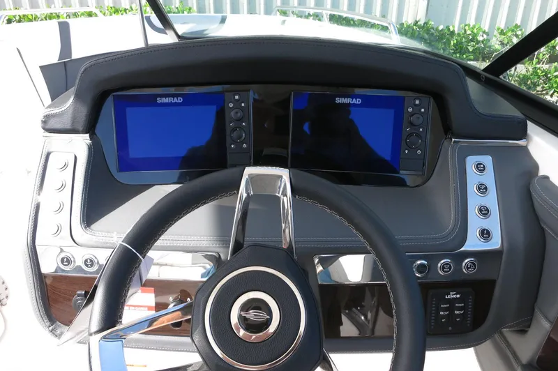 Slide: The Image of Chaparral 270 OSX 2025 - 56