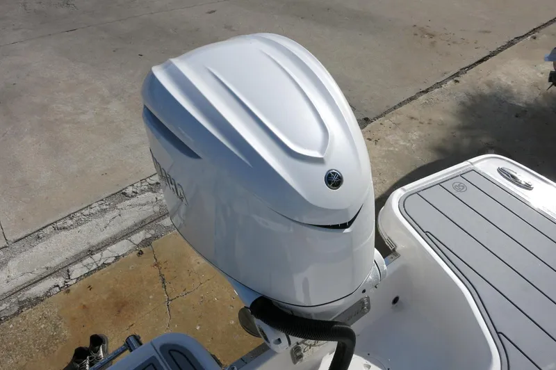 Slide: The Image of Chaparral 270 OSX 2025 - 74