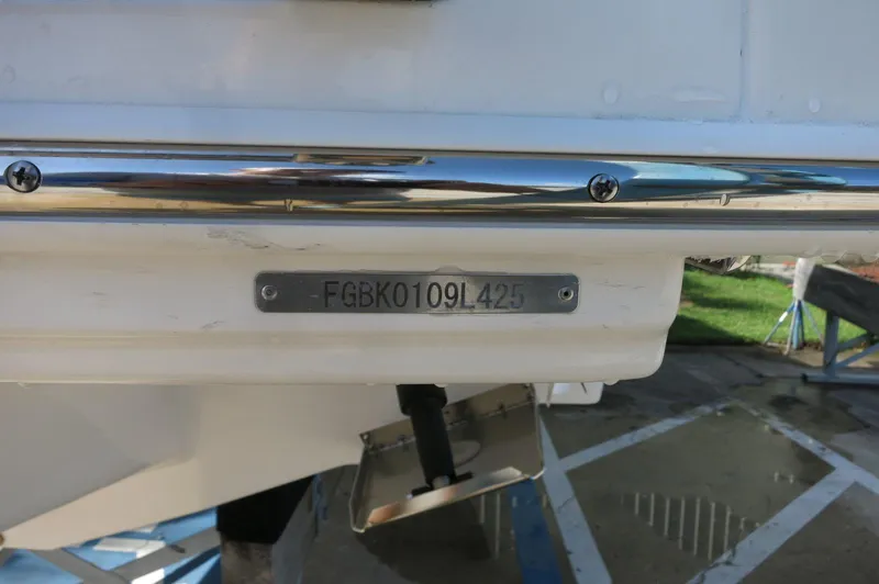 Slide: The Image of Chaparral 270 OSX 2025 - 76